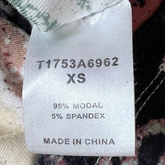 Tart Super Soft Modal Abstract Shift Dress - Size XS - Picture 6 of 6